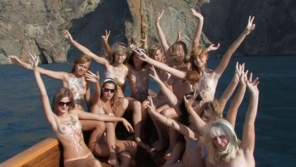 Teen girls nudists - Nudist boat cruise